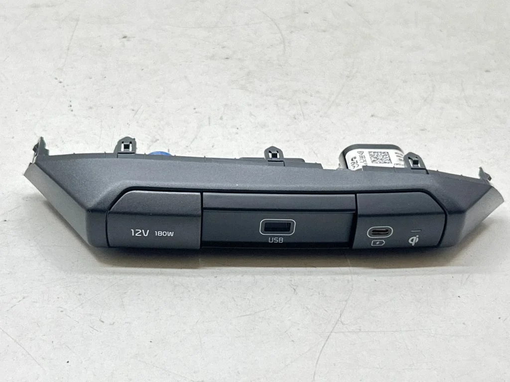 USB socket connector 96125AT000