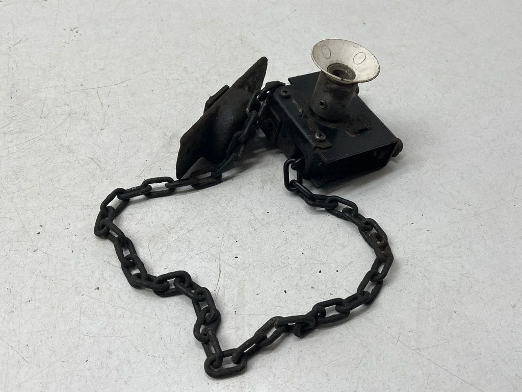 Spare wheel bolt MAV11
