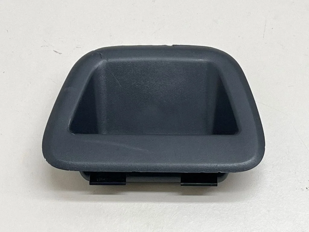 Tailgate interior release/open handle AD7G3