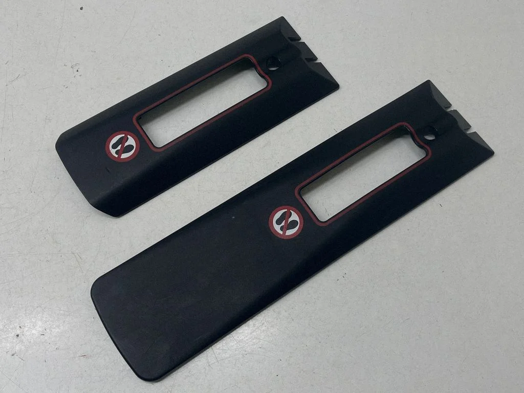 Rear seat rail trim cover 7171832
