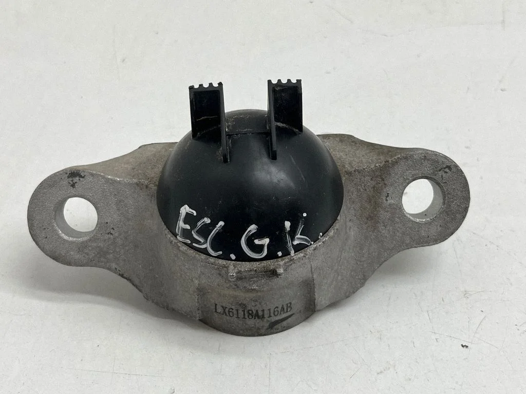 Front shock absorber mounting bracket – Ford Explorer VI (2019-)