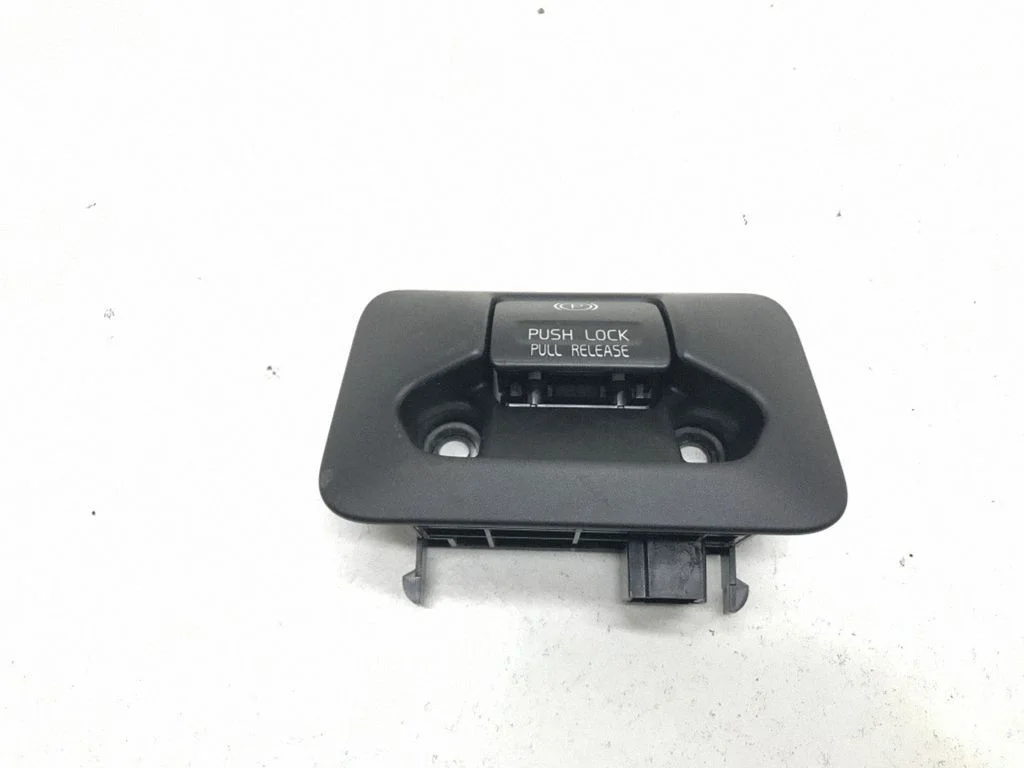 Hand brake release handle 31334637