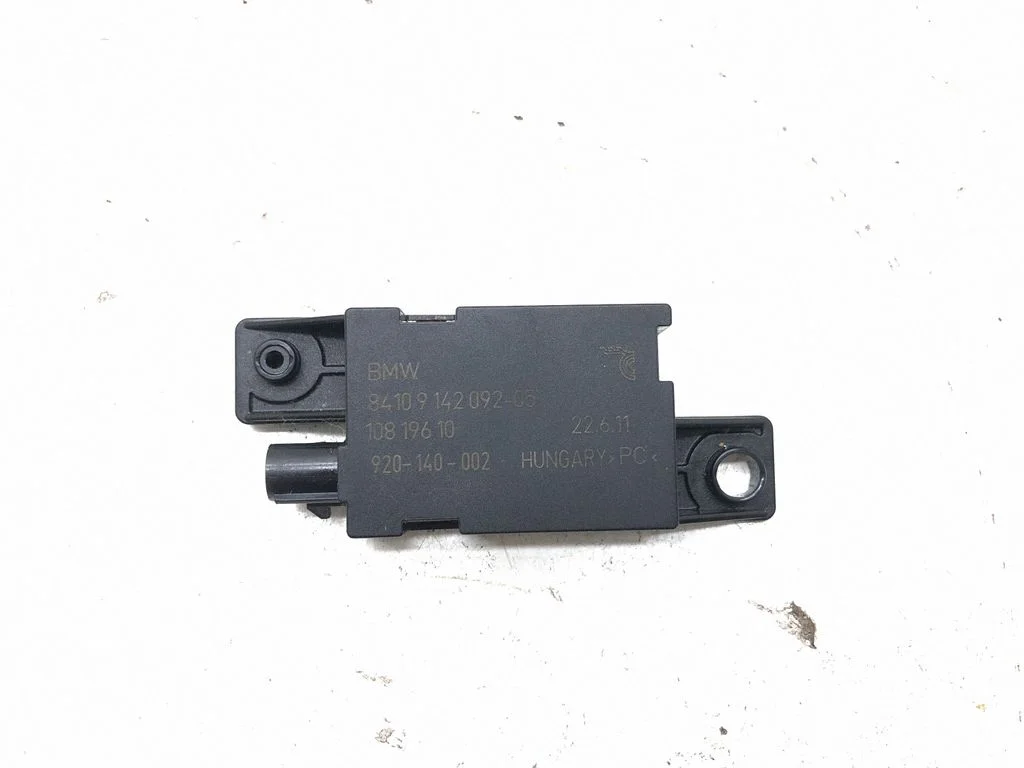 Bluetooth antenna – BMW X3 F25 (2010-2017)