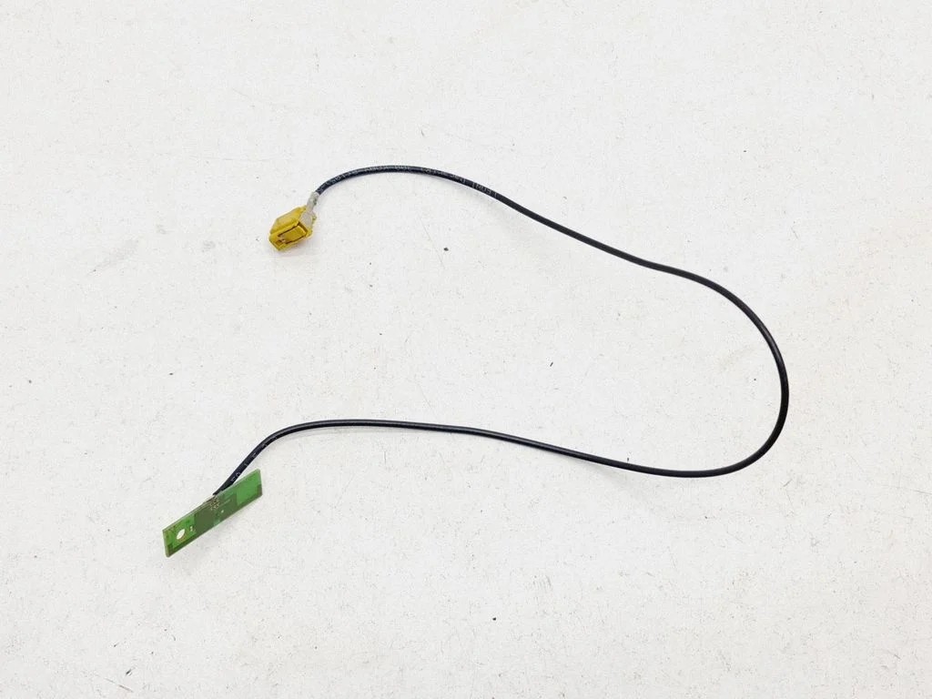 Bluetooth antenna – Mercedes-Benz B-Class W246 W242 (2011-2017)