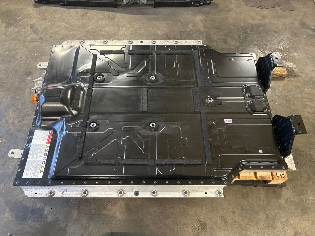 Hibrīda/elektromobiļa akumulators 37501AO250