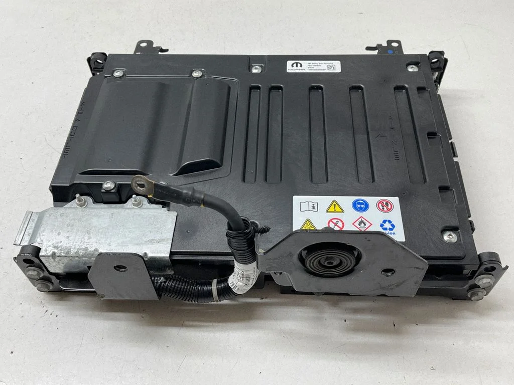 Hybrid / electric car battery 05186045AA