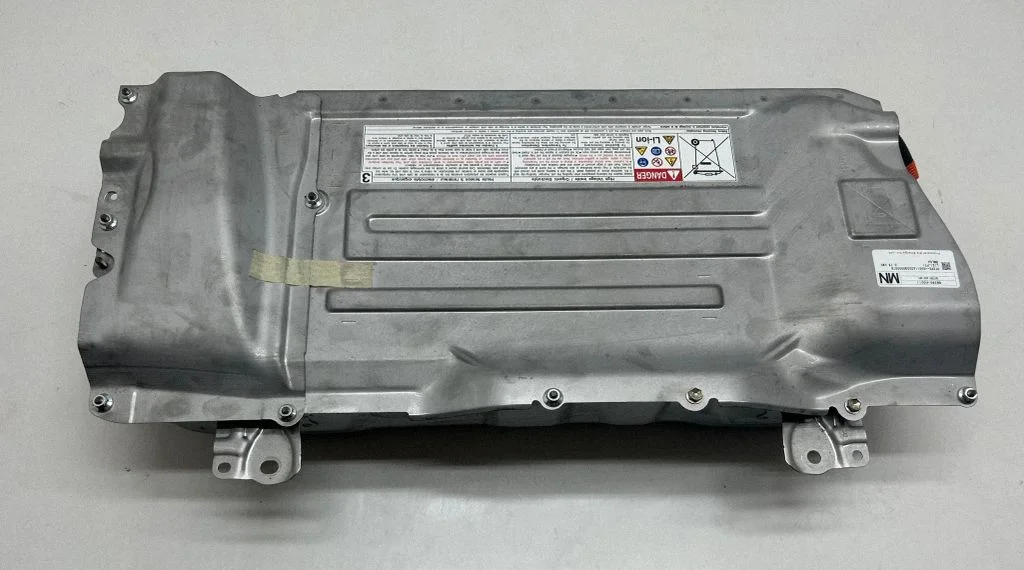 Hybrid / electric car battery G951052081