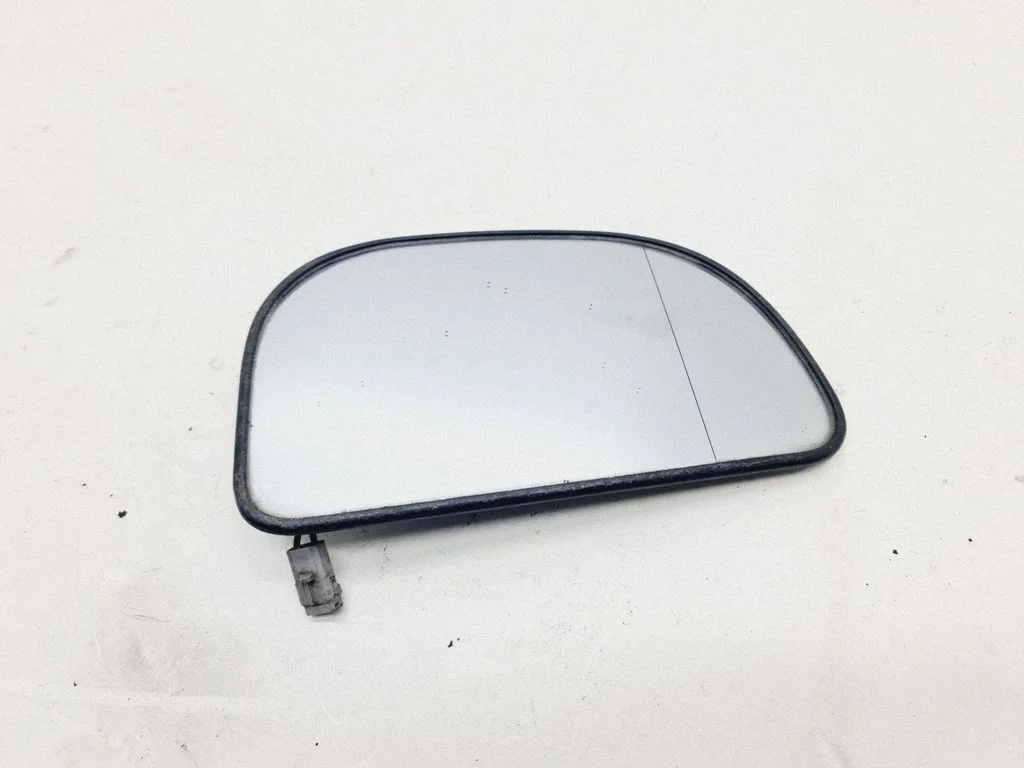 Wing mirror glass – right