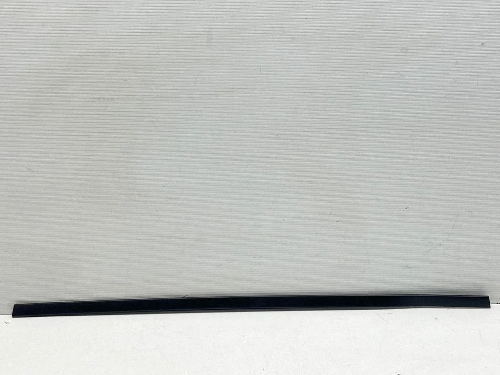Rear door card trim – rear right