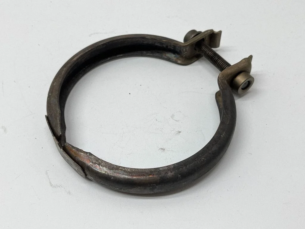 Muffler pipe connector clamp 5Q0253725C