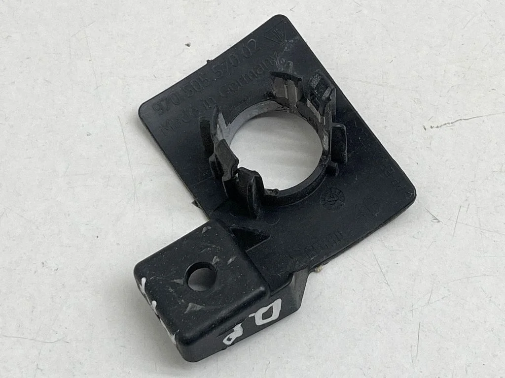 Front parking sensor holder (PDC) 97050557002