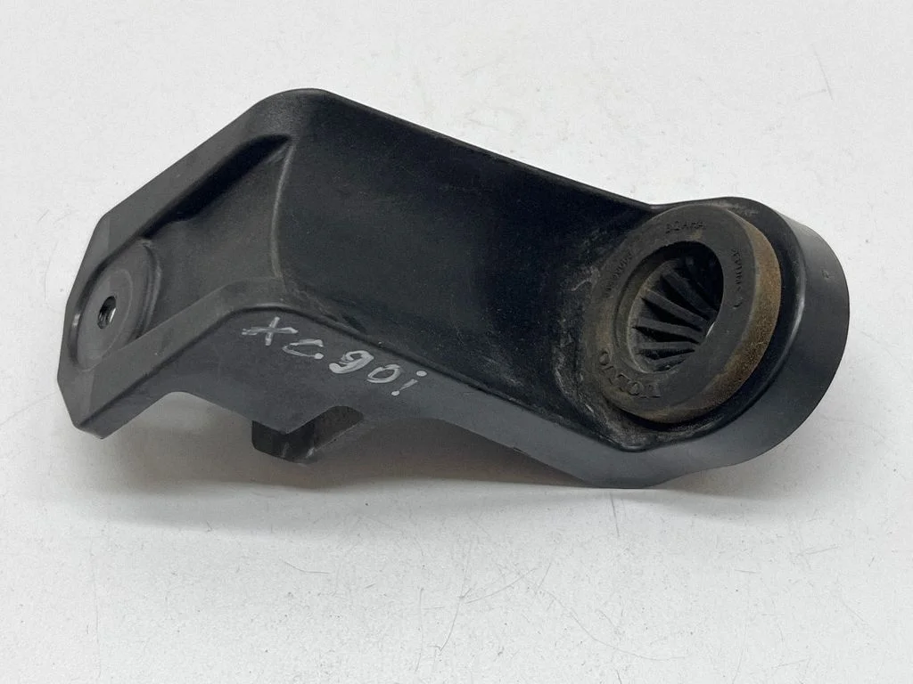 Õhufiltri korpuse kinnitus 31370343