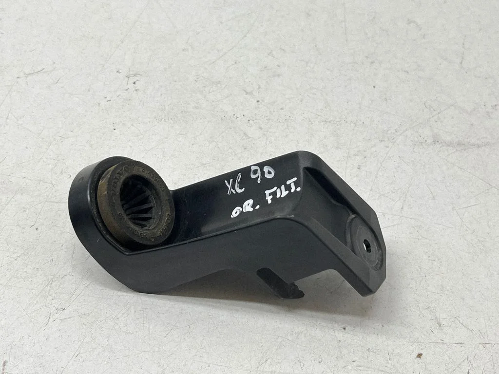 Air filter cleaner box bracket assembly 31370343