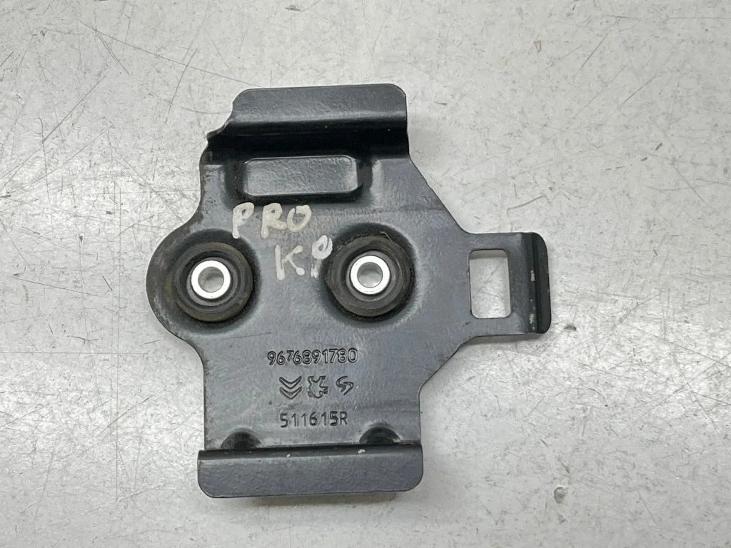 Air filter cleaner box bracket assembly 9676891780