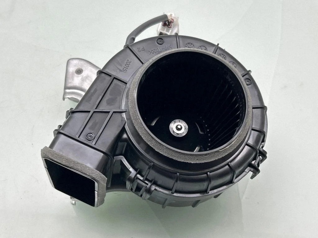 Wentylator baterii hybrydy / auta elektrycznego – Toyota RAV 4 (XA50) (2018-)
