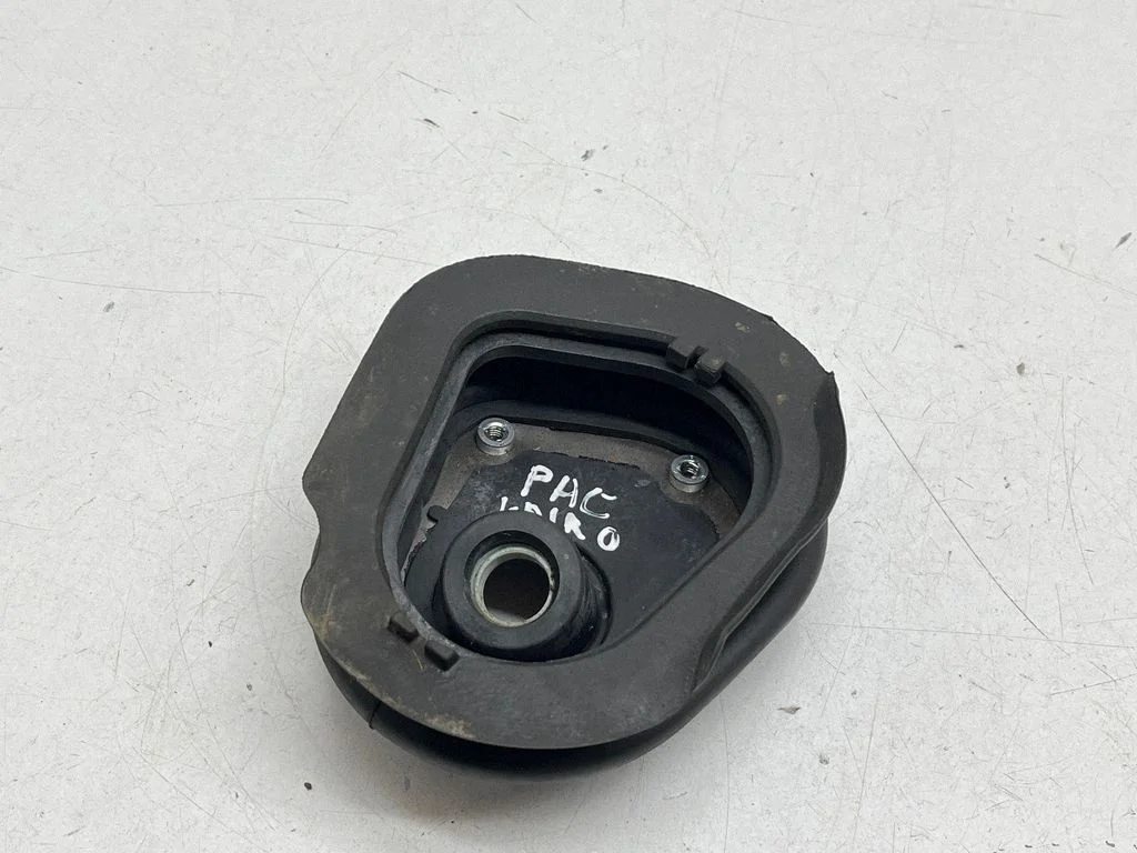 Steering rack mounting bracket – Chrysler Pacifica (2017-)