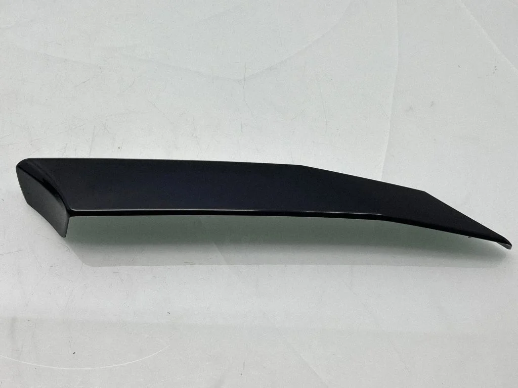 Rear fender molding trim 62792