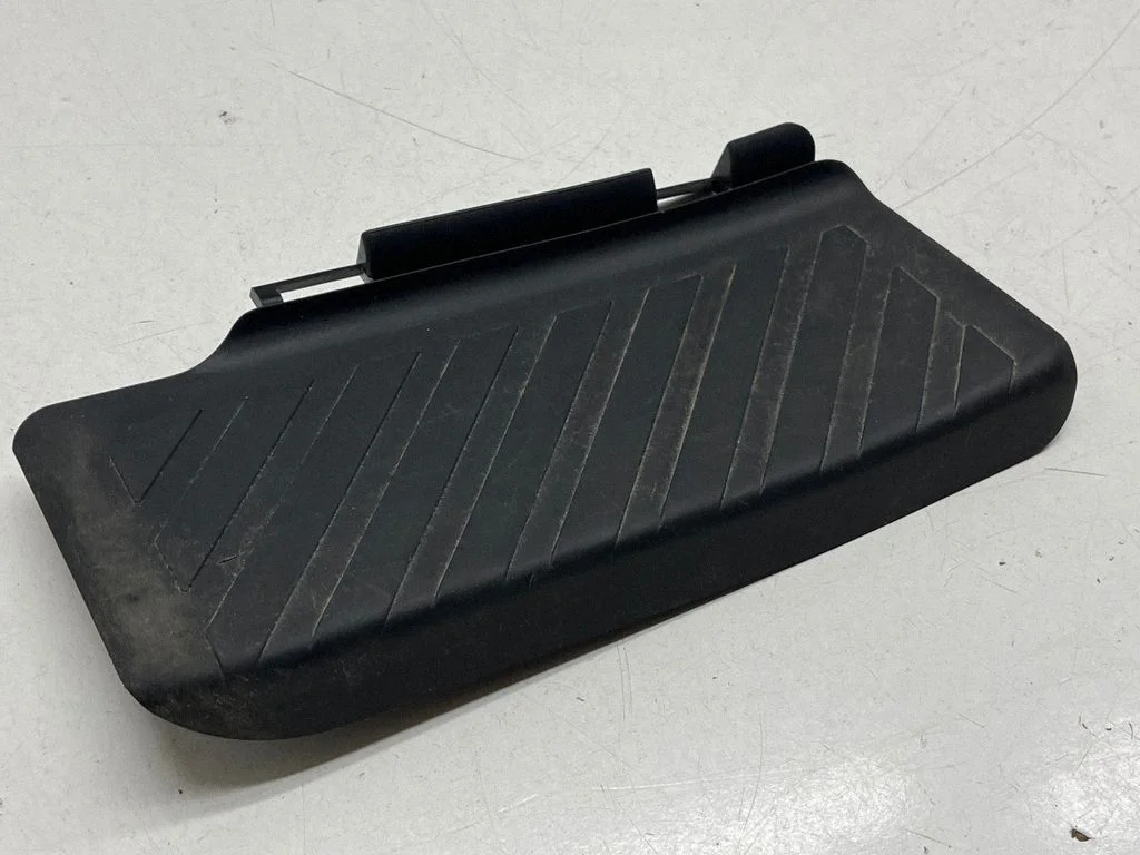Foot rest pad/dead pedal 5Q1864777C