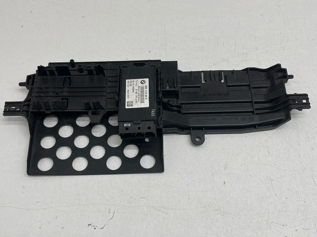 Seat control module 9216468