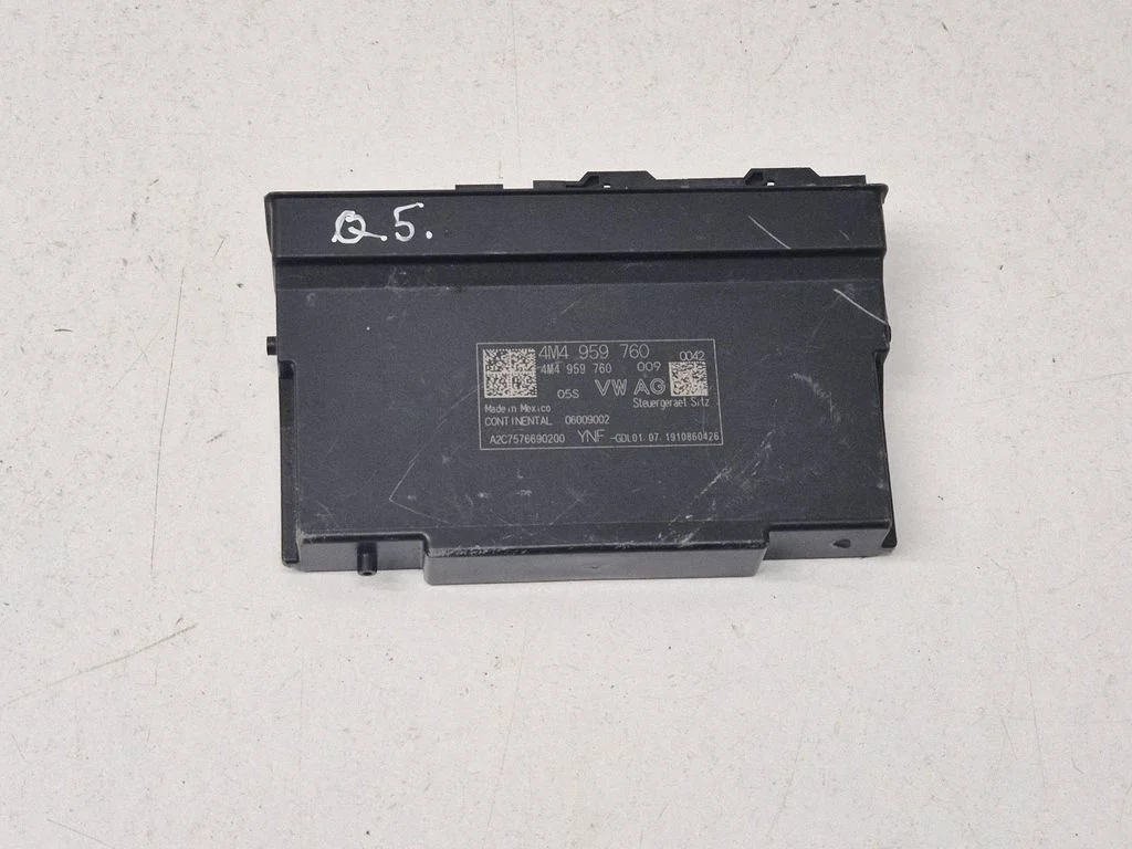 Seat control module 4M4959760