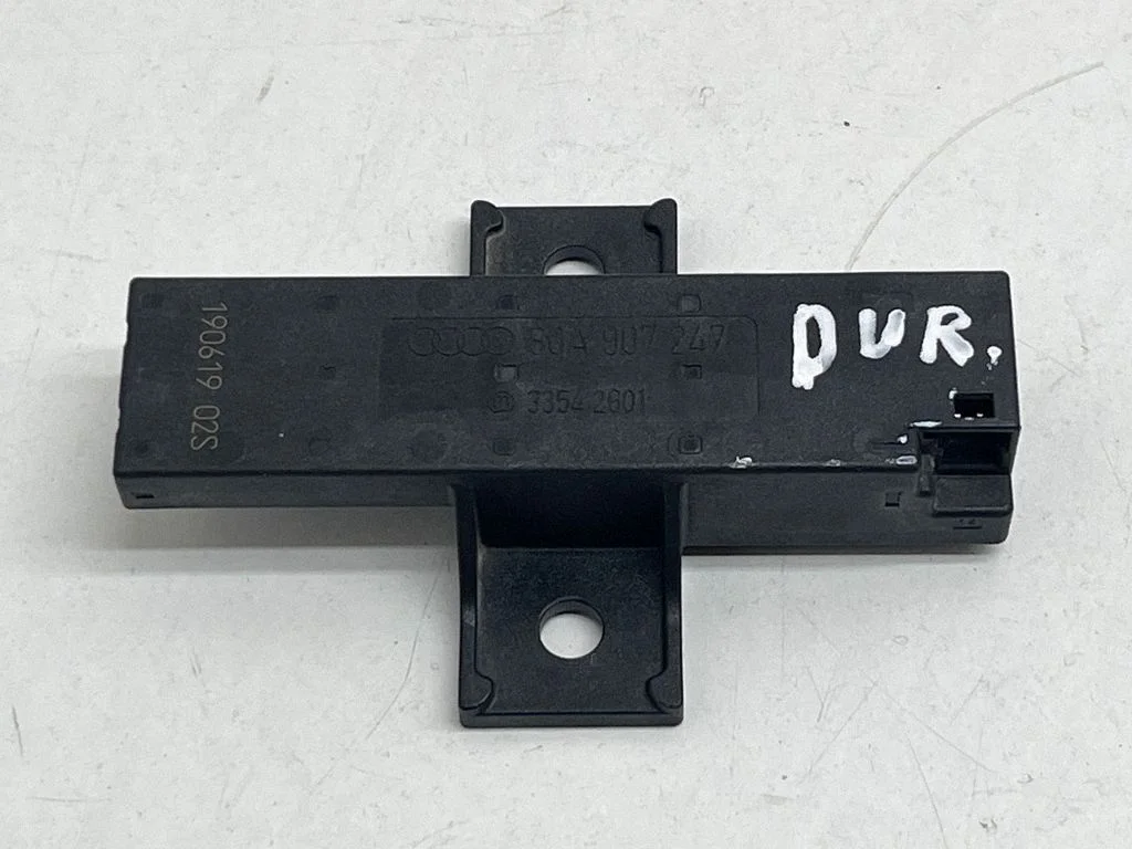 Bezatslēgas sistēmas KESSY (keyless) vadības bloks/modulis 80A907247