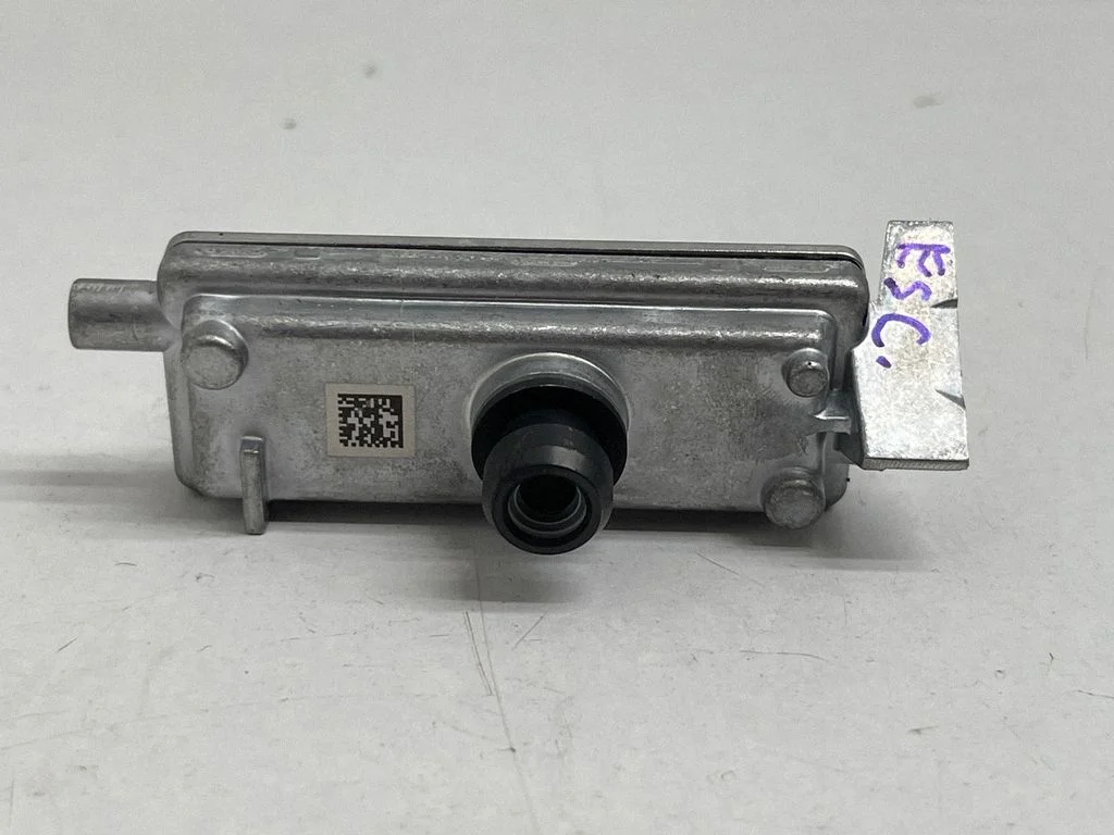 Windshield/windscreen camera – Ford Escape (2001-)