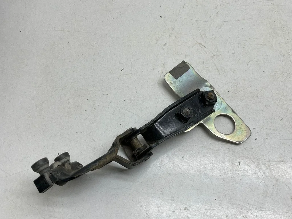 Sliding door middle roller runner 2K0843336A