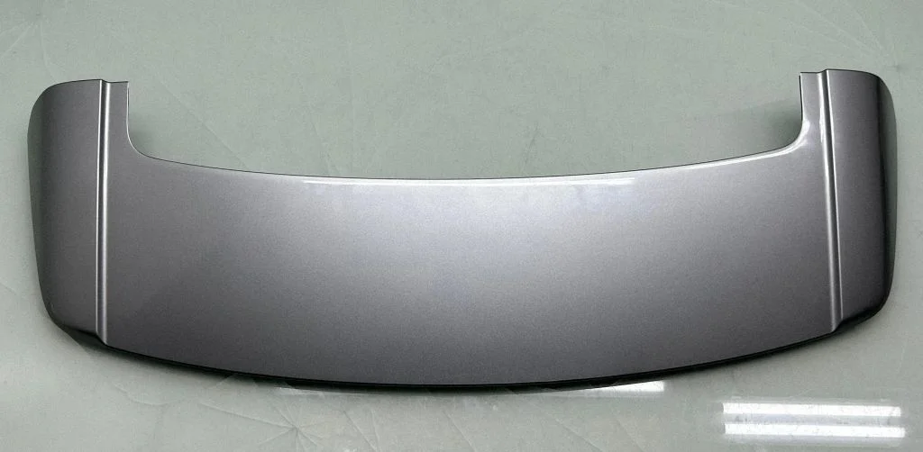 Tailgate/trunk spoiler 768910D020