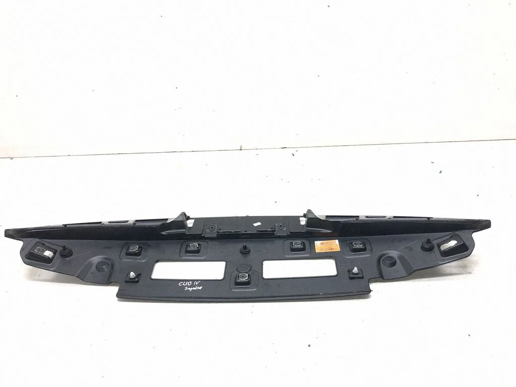Tailgate/trunk spoiler 960307284R