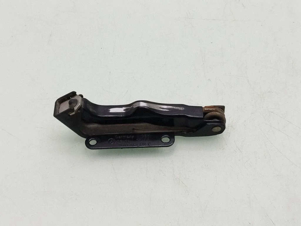 Sliding door latching motor – Volkswagen Transporter - Caravelle T5 (2003-2015)
