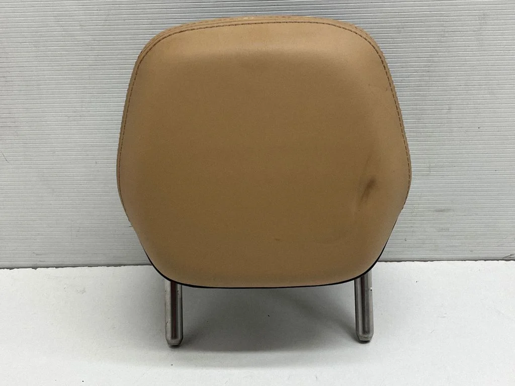 Rear seat headrest – Porsche Cayenne (92A) (2010-2017)