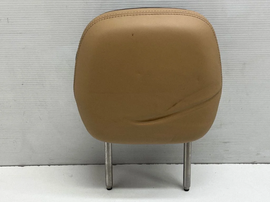 Rear seat headrest – Porsche Cayenne (92A) (2010-2017)