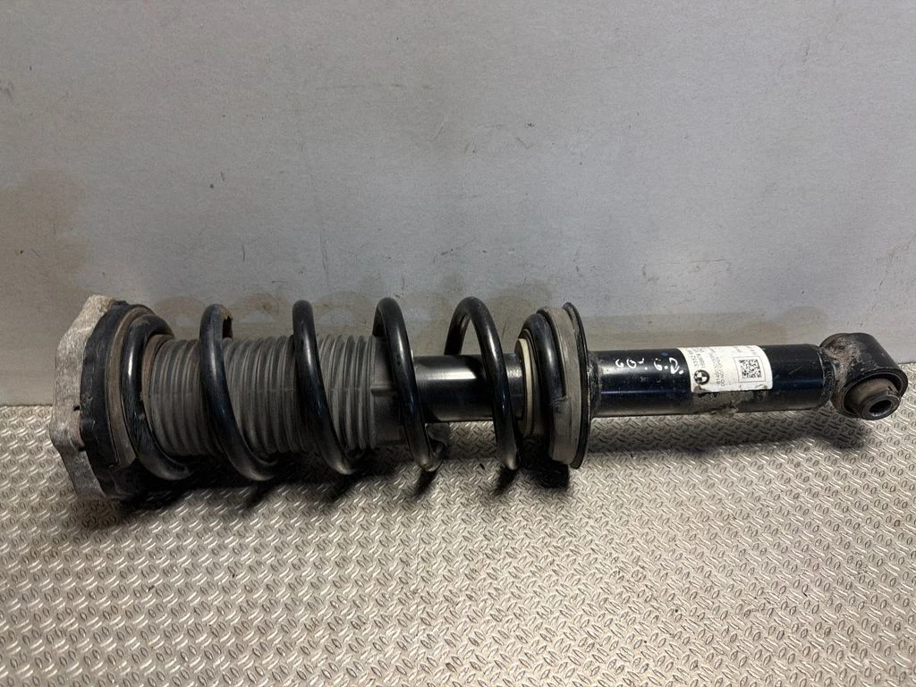 Rear shock absorber with coil spring – BMW X3 G01 (2018-2024)