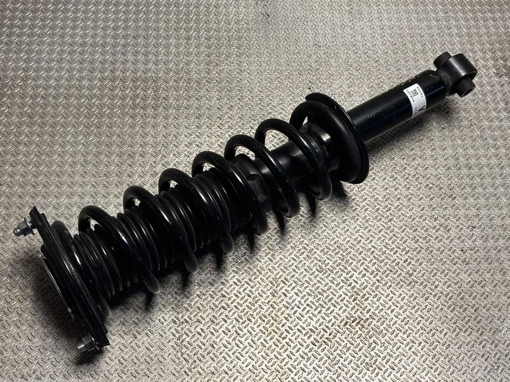 Rear shock absorber with coil spring 20365SL000