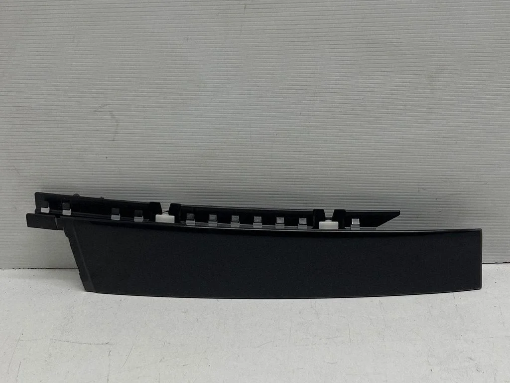 Esiukse klaasi liist LB5BS20899