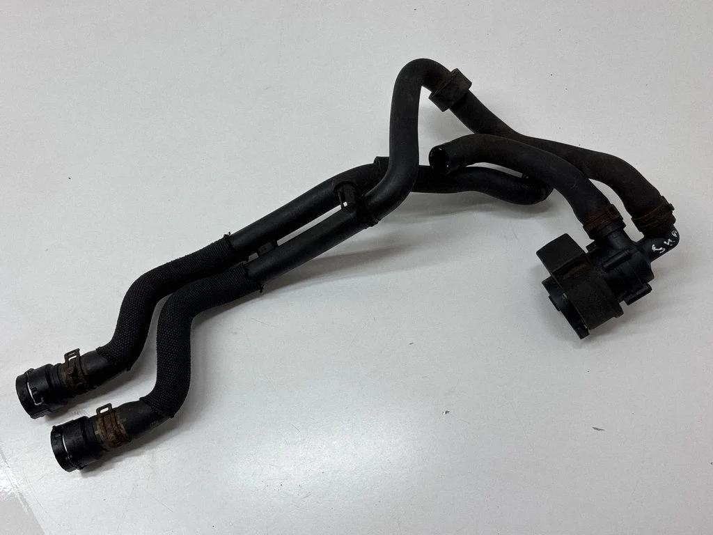 Webasto circulation pump for autonomous heater – Volkswagen Sharan (2011-)
