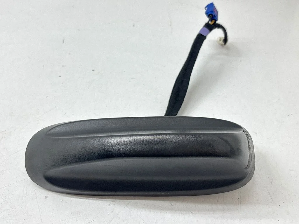 Radio antenna 68475114AA