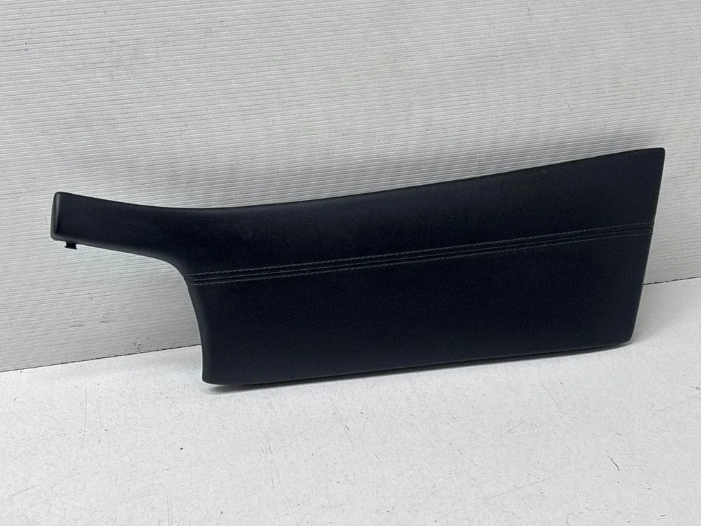 Panel trim 682136FP0A
