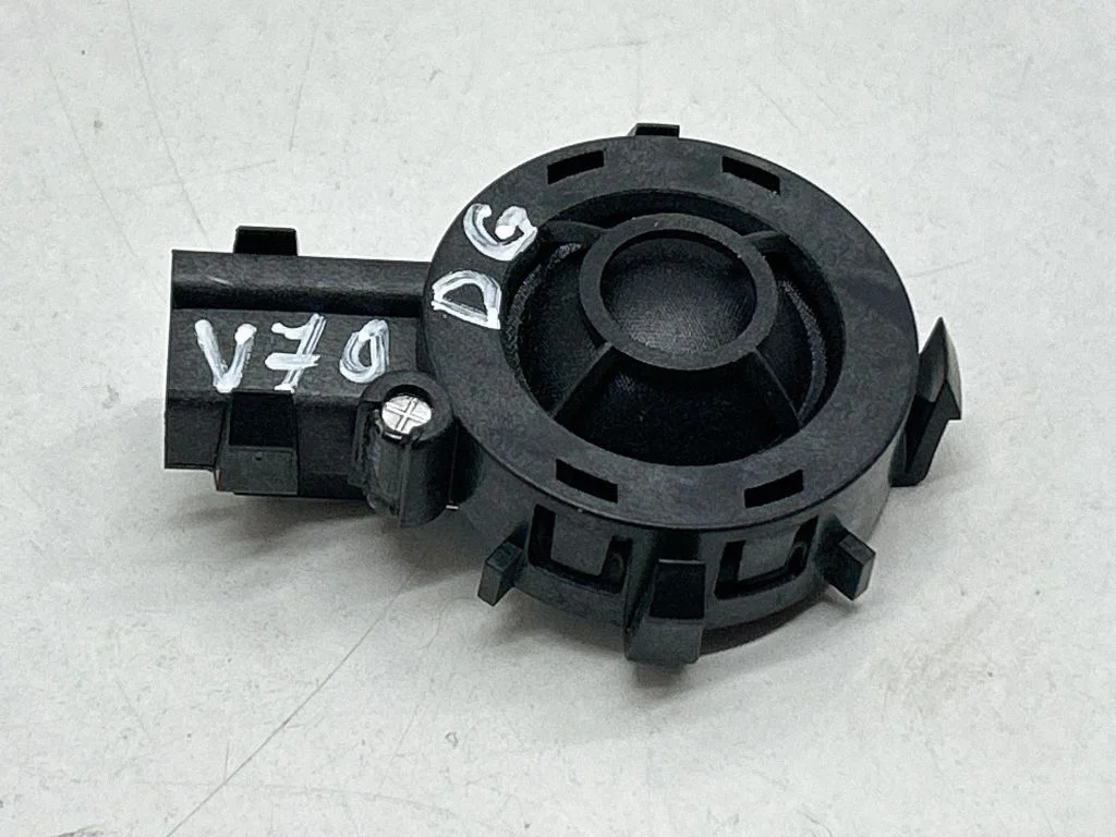 High frequency speaker in the rear doors – Volvo V70 (2014-2016)