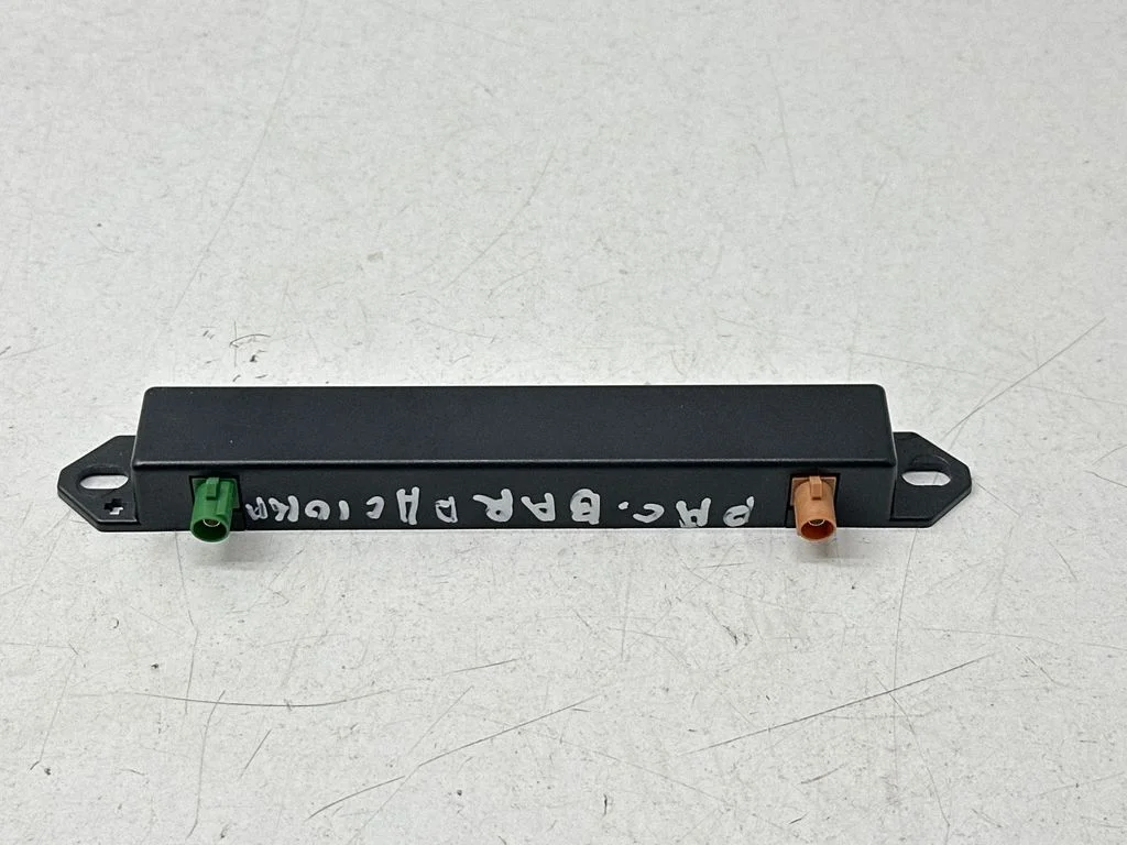 Antenna control unit P68306857AA