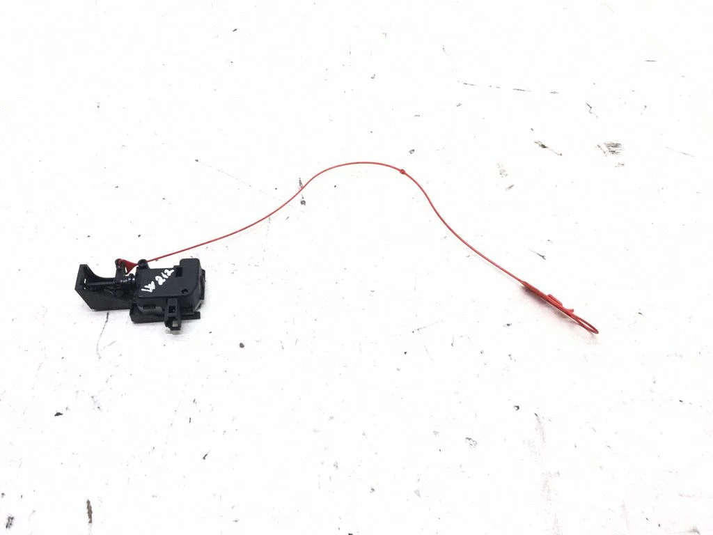 Fuel tank cap lock motor A2048200072