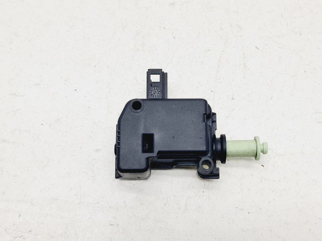 Fuel tank cap lock motor 86113136