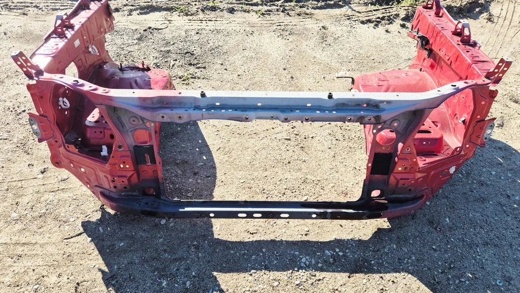 Front bodywork piece – Toyota Land Cruiser (J150) (2009-)