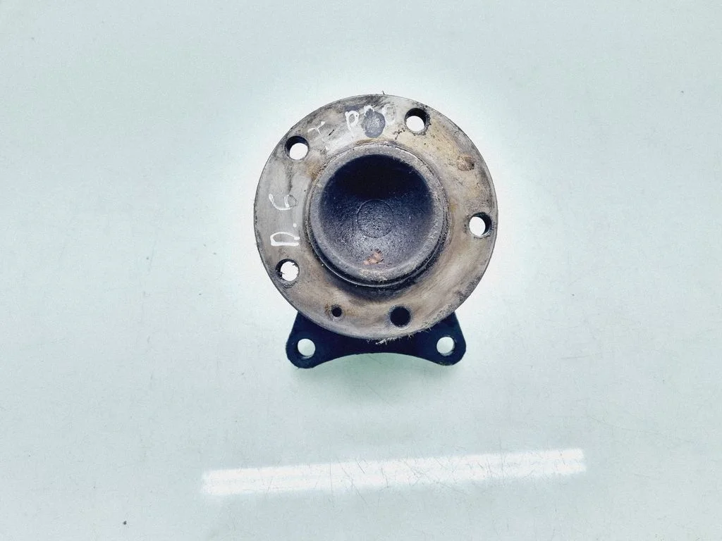 Rear wheel ball bearing – rear right
