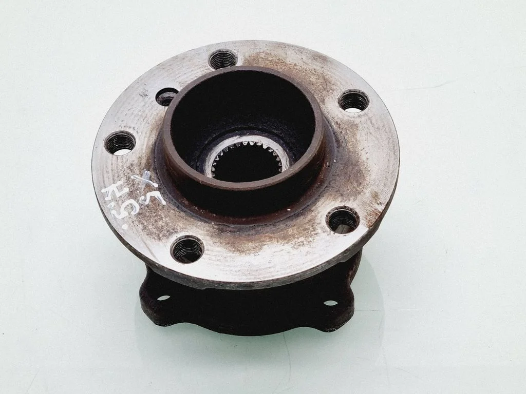 Tagaratta laager – tagumine vasak