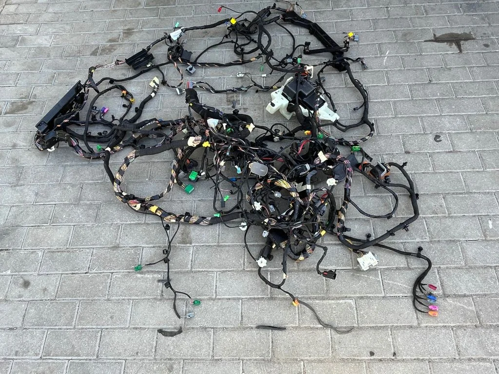 Panel wiring 9401991