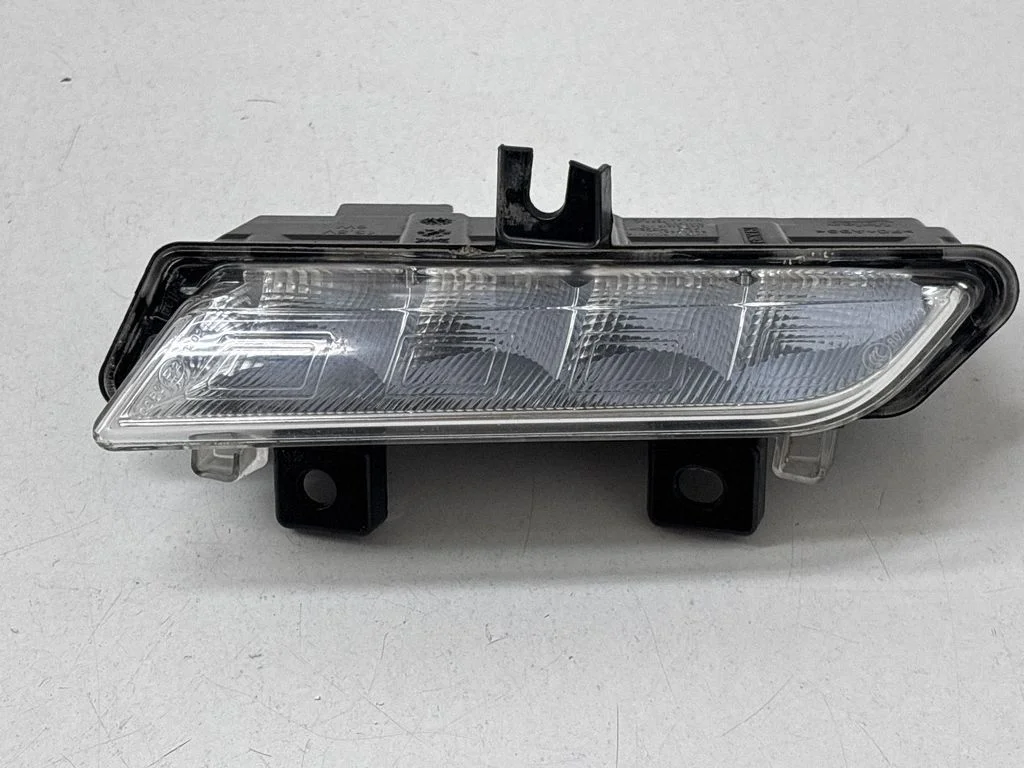 LED Daytime headlight 266059367R – Renault Captur (2013-2020)