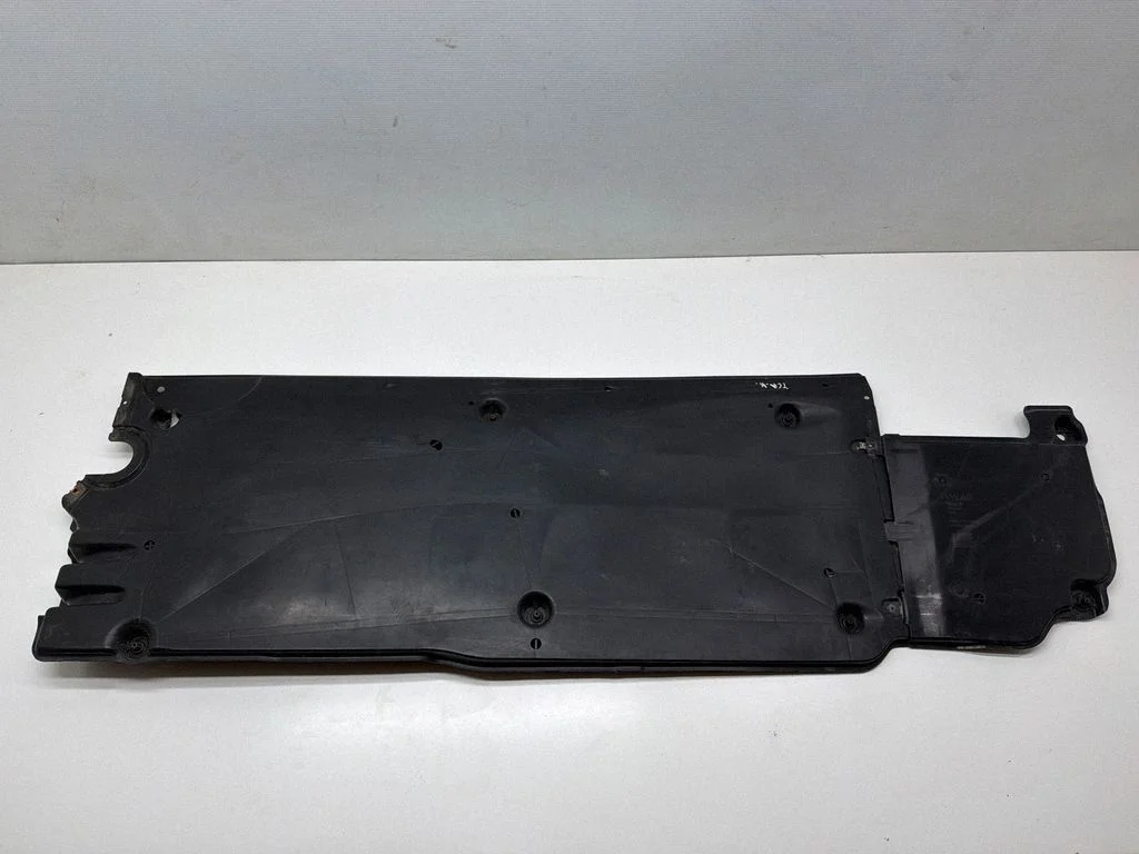 Külgmine põhjakaitse 2Q0825101A