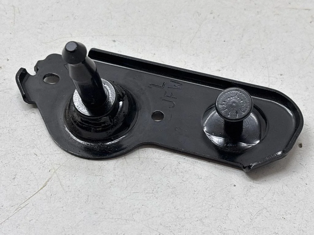 Seat adjustment handle 89751D4000