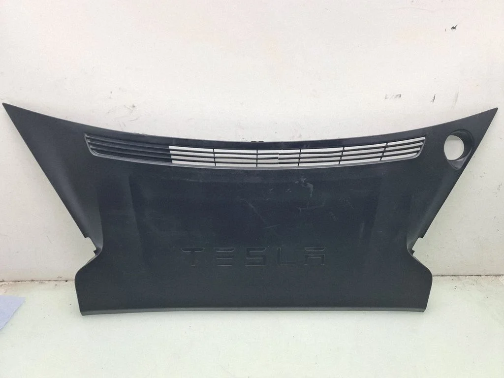 Front trunk storage compartment trim – Tesla Model S (2012-)